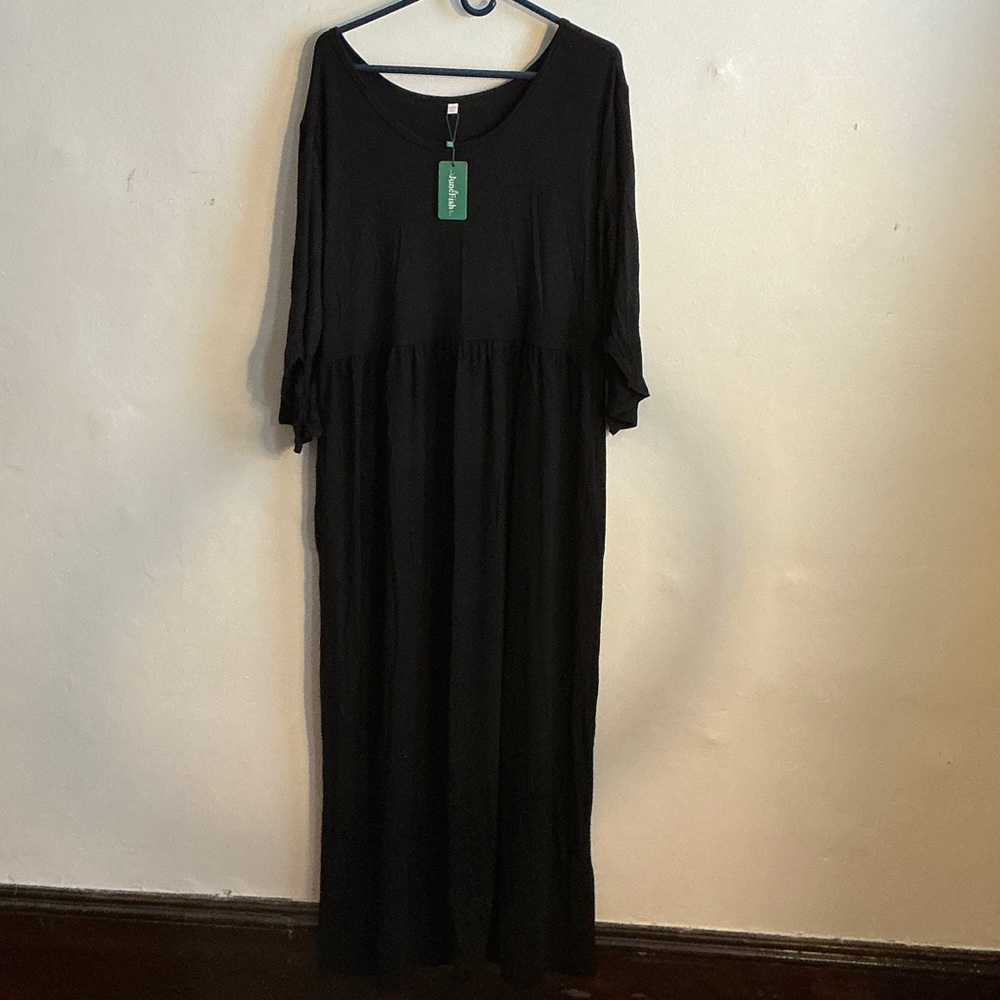 Chic Black Maxi Dress